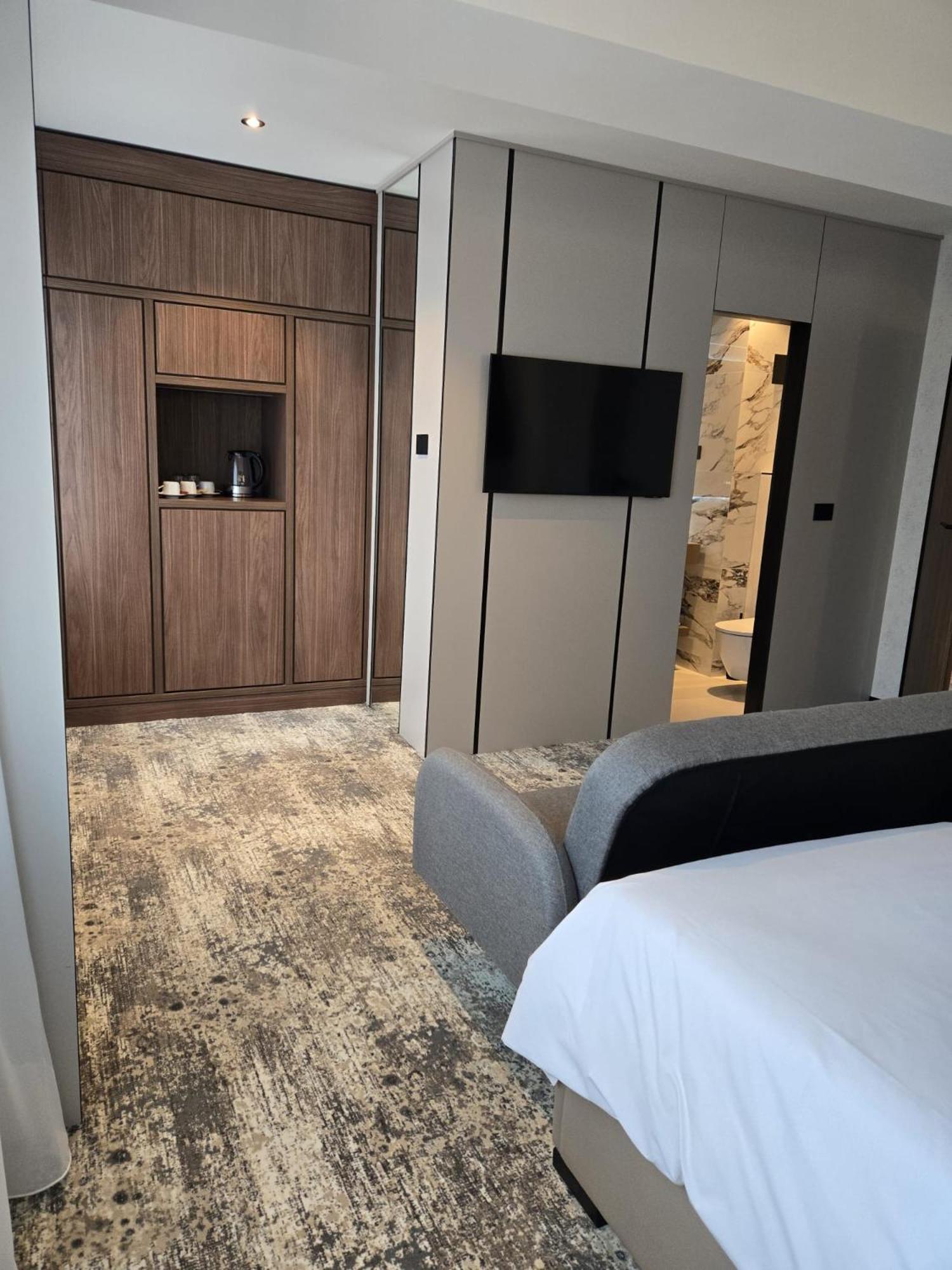 Hotel Savior فاسلوي المظهر الخارجي الصورة